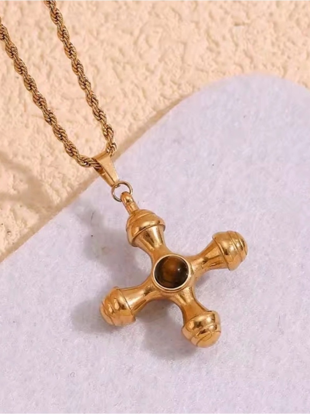 18K Gold Elegant Gold Cross Pendant Necklace - Picture 4 of 7
